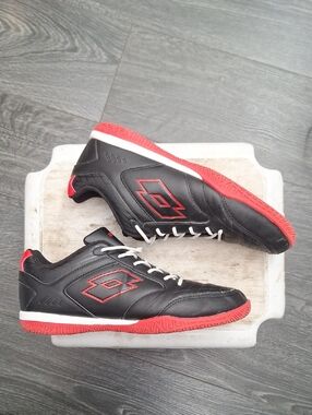 Lotto Court/Indoor Soccer Shoes